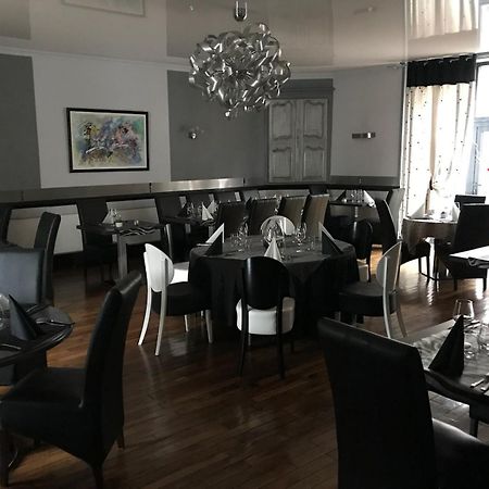 Hotel Du Centre Gueugnon Eksteriør billede
