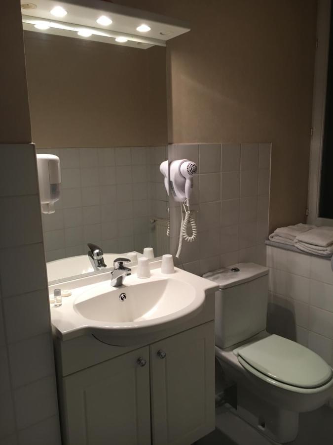 Hotel Du Centre Gueugnon Eksteriør billede