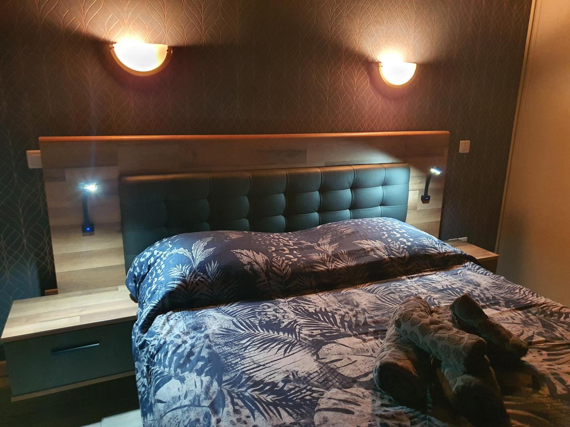 Hotel Du Centre Gueugnon Eksteriør billede